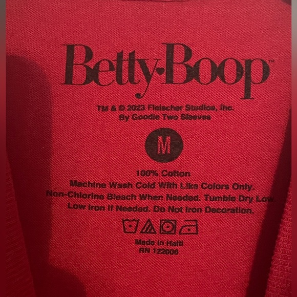 NEW: Betty Boop Vintage Graphic Tee Shirt - Picture 4 of 8